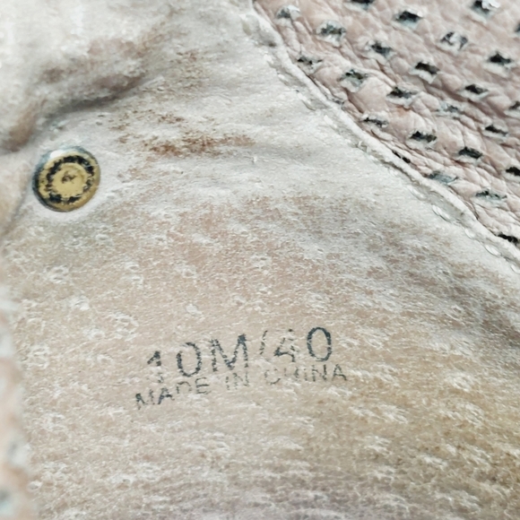 Vince Camuto Casha Brown Tan Laser Cut Ankle Booties E986 - Picture 11 of 13